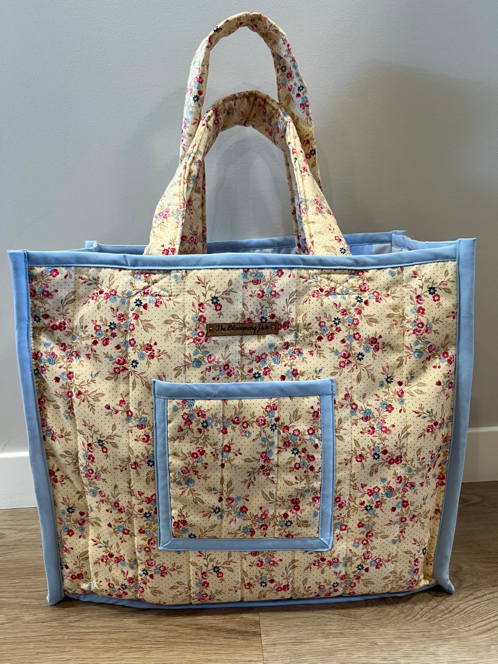 Quilted Boxy Everyday Tote in Western Floral Blue