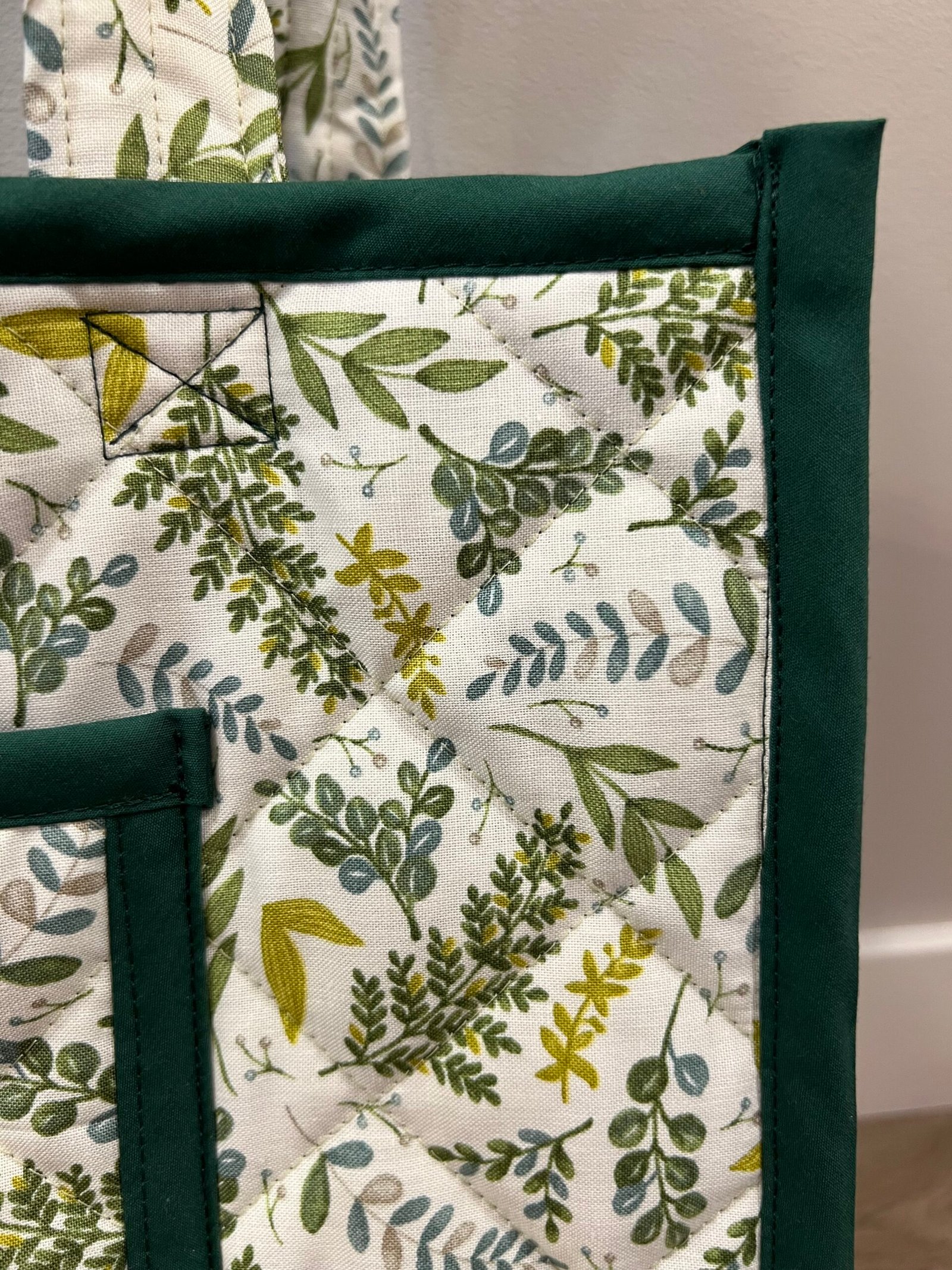 Mini Quilted Everyday Tote in Leaves - Image 2
