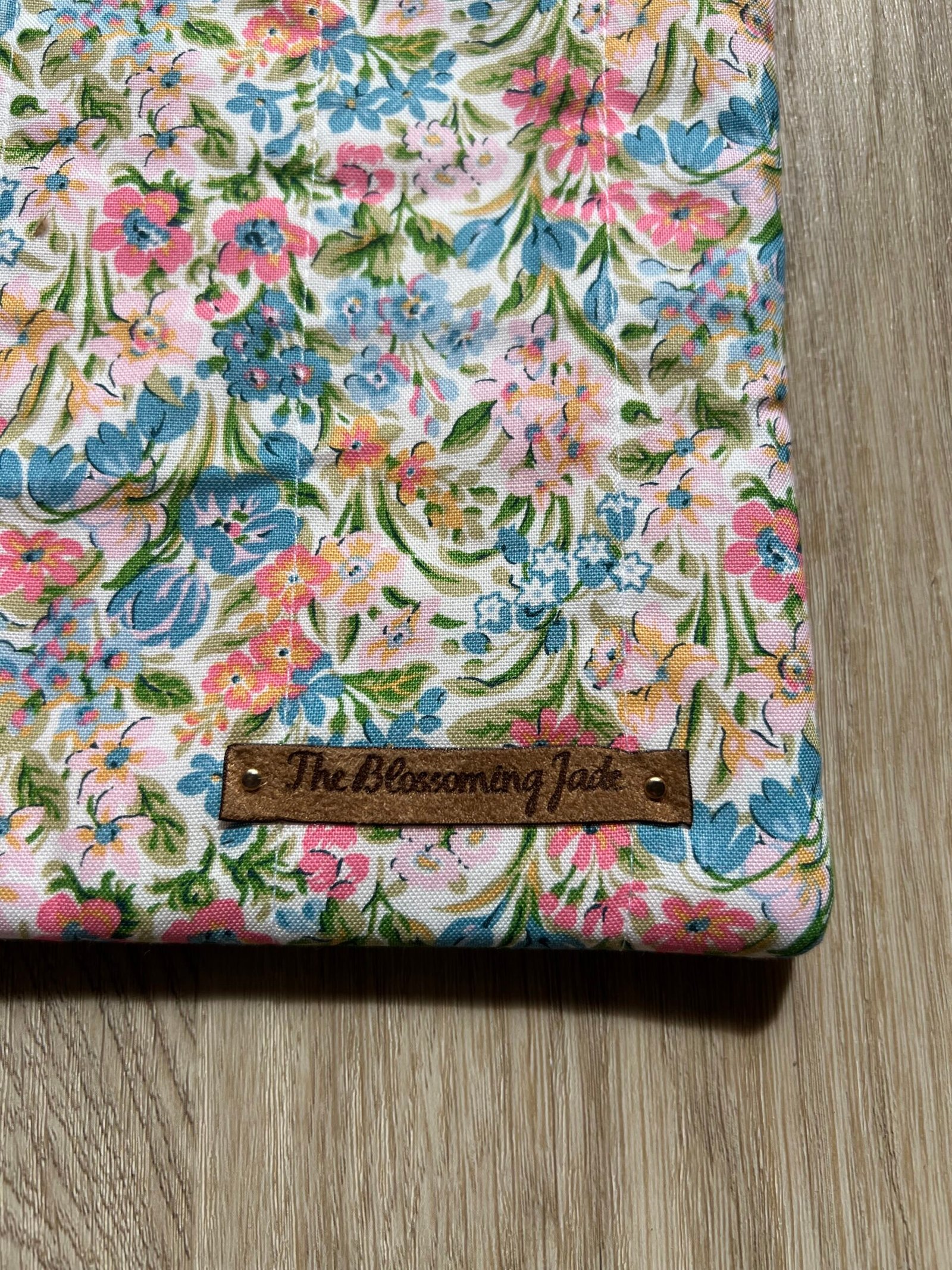 Quilted Book Sleeve in Tropical Floral - Image 4